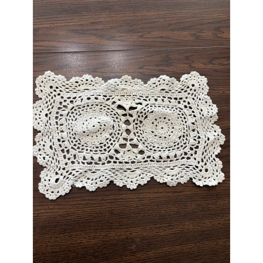 Vintage Hand Crochet rectangular Doily‎ Cotton Ivory Lace Table Topper